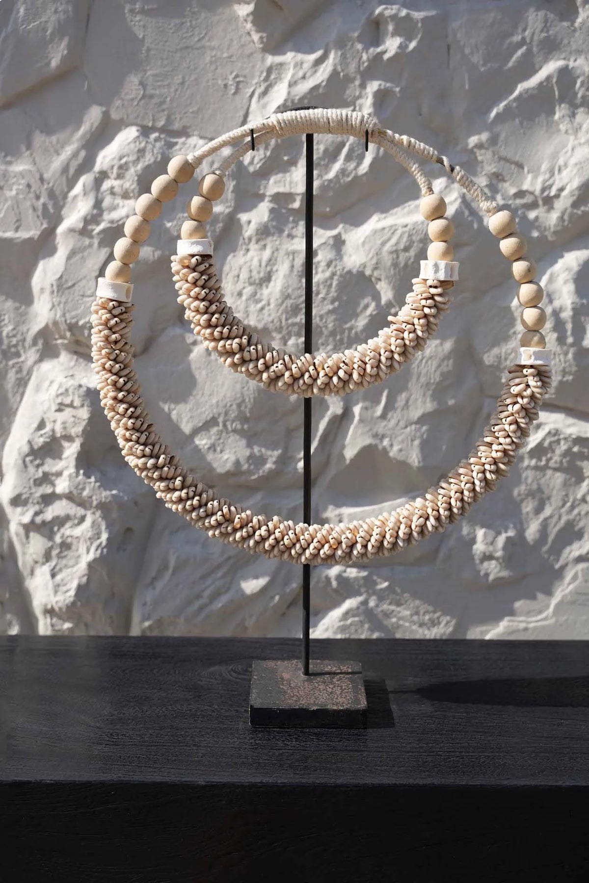 Double Necklace with Shells on Stand - Natural - Balinaya