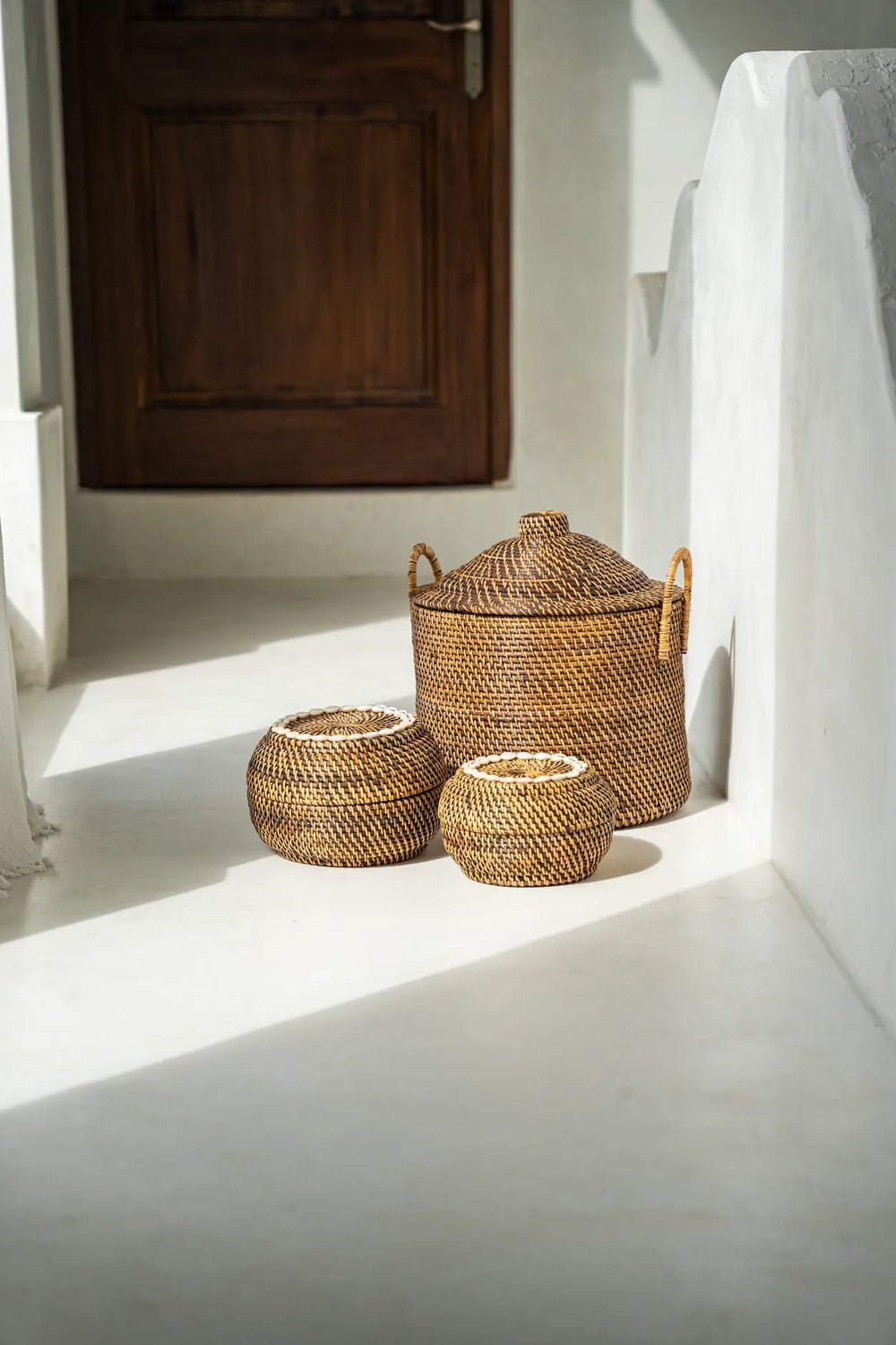 The "Colonial" Handles Basket - Natural Brown - Balinaya