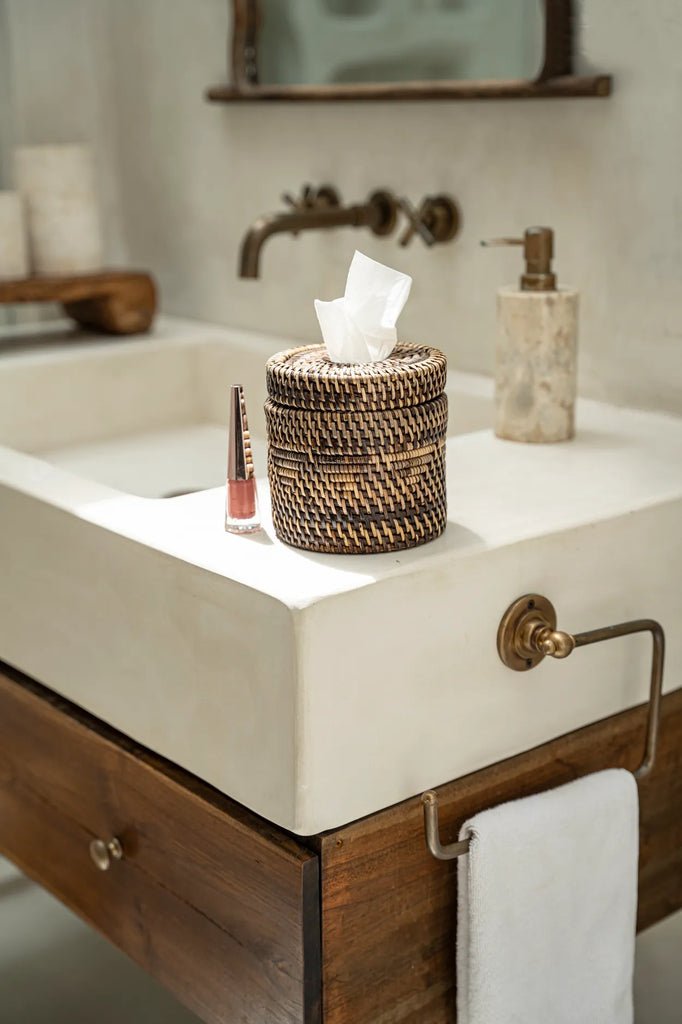 The "Colonial" Tissue Holder - Natural Brown - Balinaya