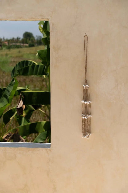 The Long Shell Hanging Decoration - White - Balinaya