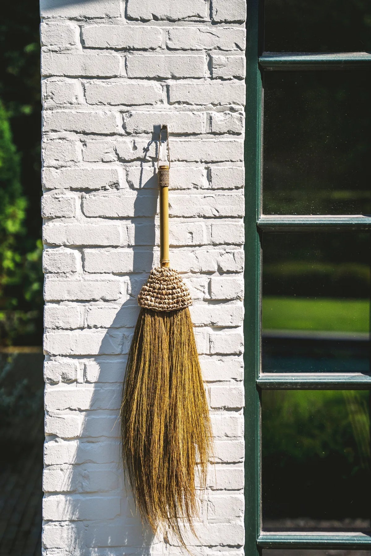 The Raffia Broom - Natural - Balinaya