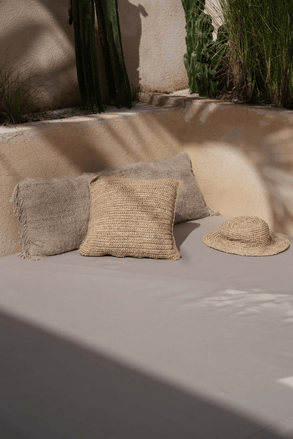 The Raffia Flores Cushion Cover - Natural - 40x40 - Balinaya