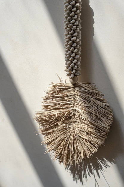 The Raffia & Shells Hanging Decoration - Cream Natural - Balinaya