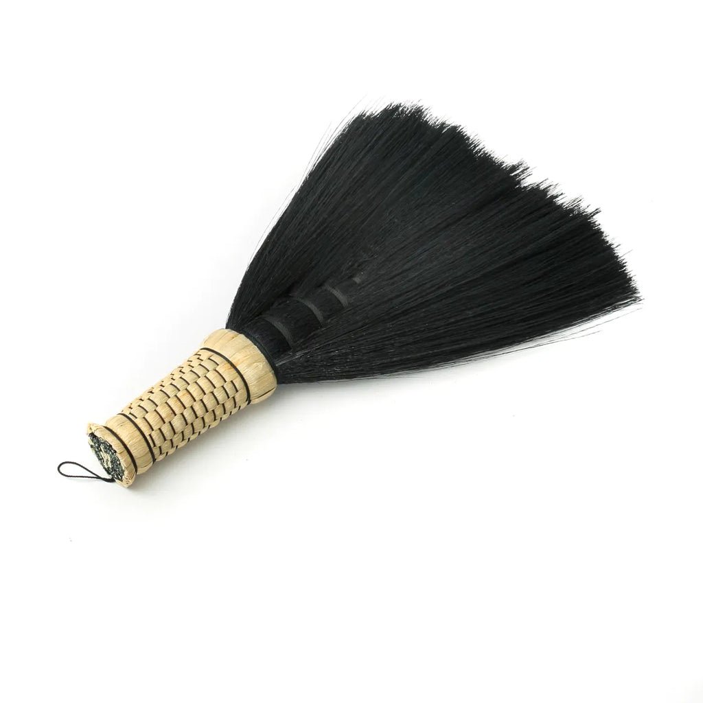 The Sweeping Hand Sweeper - Black - Balinaya