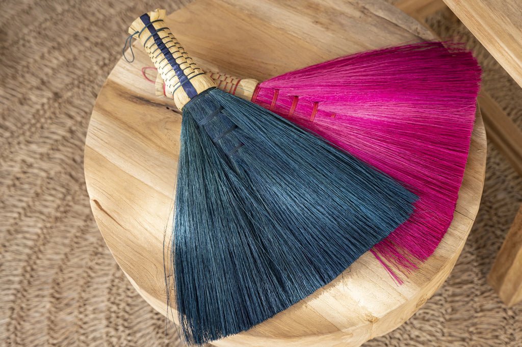 The Sweeping Hand Sweeper - Pink - Balinaya